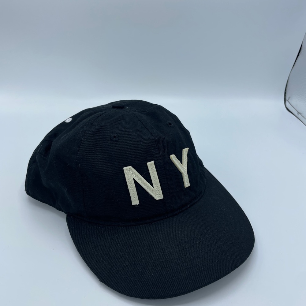 Baldwin hat